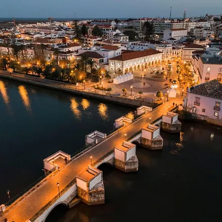 Azul-chic Penthouse With Sun Deck & Pool *