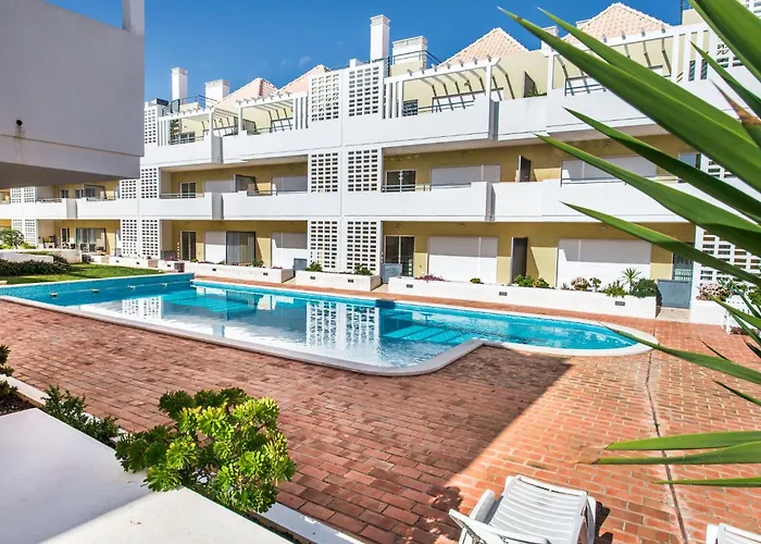 Azul-chic Penthouse With Sun Deck & Pool アパート